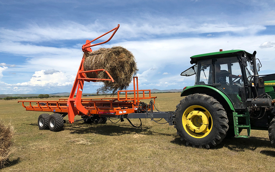 標(biāo)題：9YJQ-10型圓草捆撿拾運(yùn)輸車
瀏覽次數(shù)：50
發(fā)表時(shí)間：2023-12-12