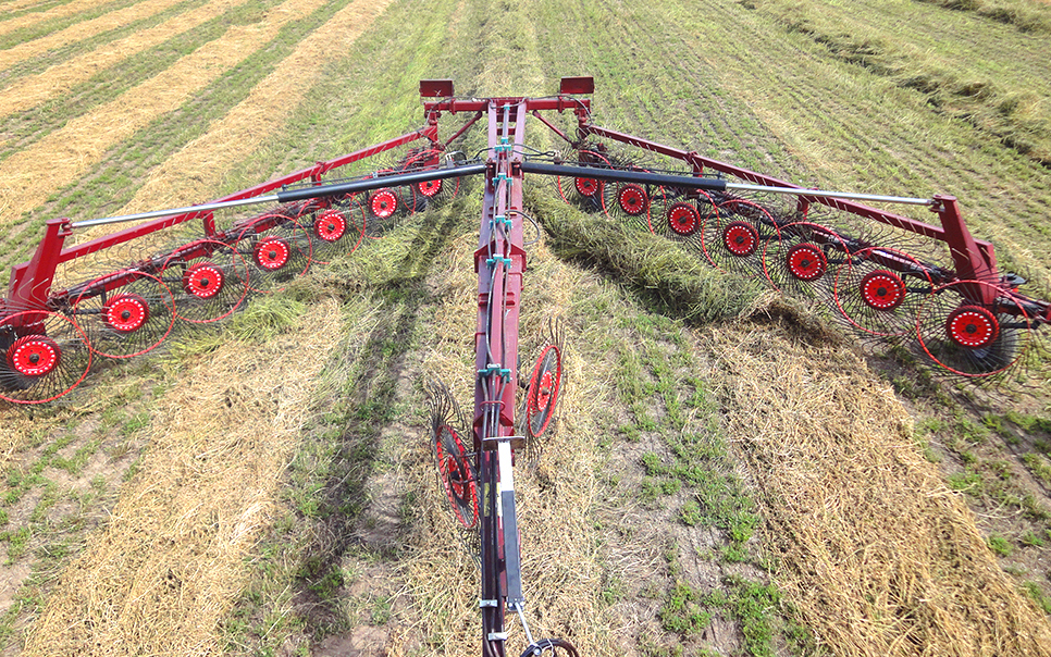 標題：9LQZ-8.5牽引折疊式指盤摟草機
瀏覽次數(shù)：42
發(fā)表時間：2023-12-12