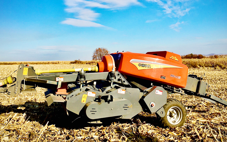 標(biāo)題：9YJS-2.2雙刀軸秸稈切割揉碎方捆壓捆機(jī)
瀏覽次數(shù)：91
發(fā)表時間：2023-12-12