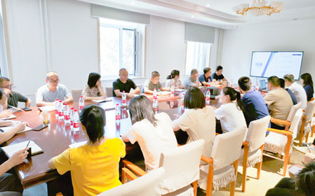 標題：研究中心召開研發(fā)工作推進會暨落實“十四五”規(guī)劃研討交流會
瀏覽次數(shù)：1415
發(fā)表時間：2024-07-23