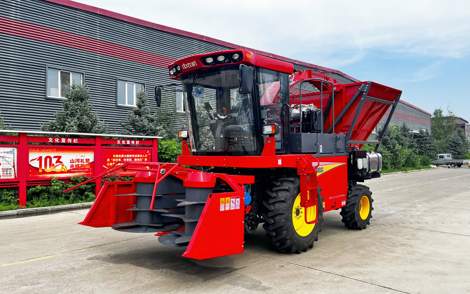 標(biāo)題：9QYZ-2.6-自走式青飼料收獲機(jī)
瀏覽次數(shù)：57
發(fā)表時(shí)間：2025-04-02